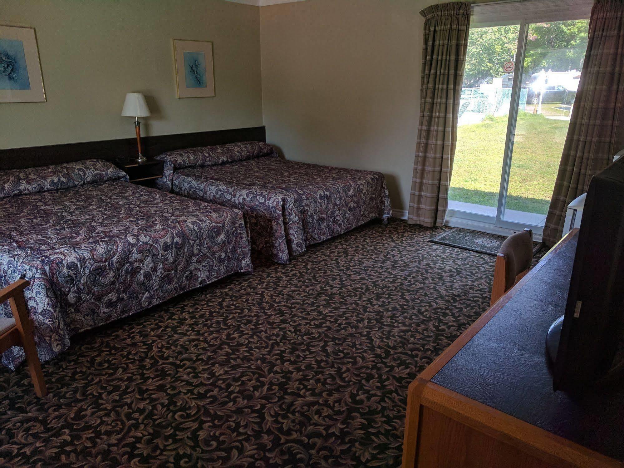 Franklin Motel, Tent & Trailer Park North Bay Bagian luar foto
